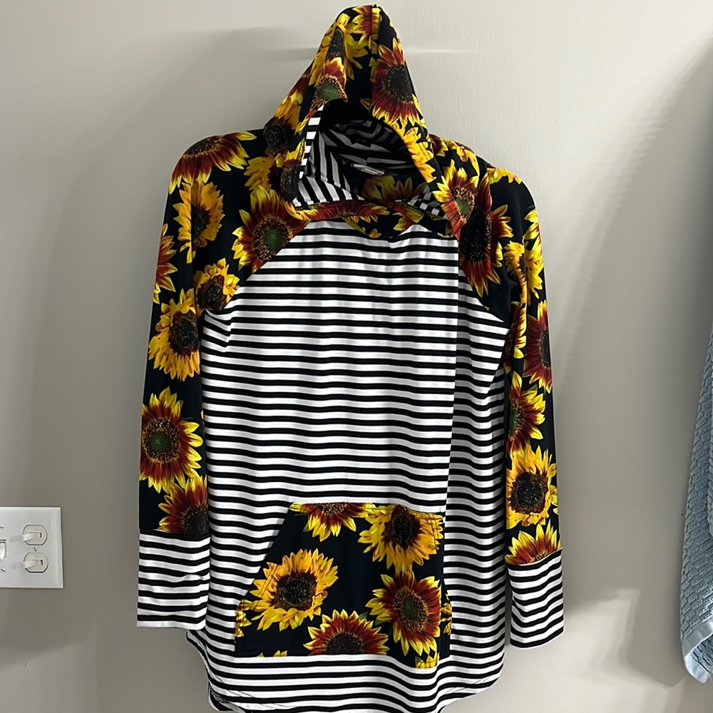 LuLaRoe amber hoodie